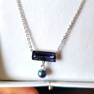 Stone/Pearl Necklace